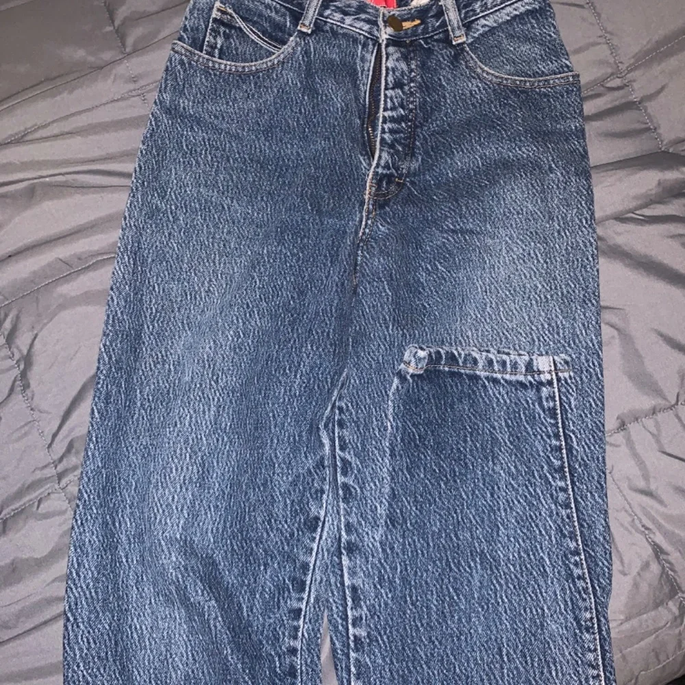 Clothes - Picture 10 of 11